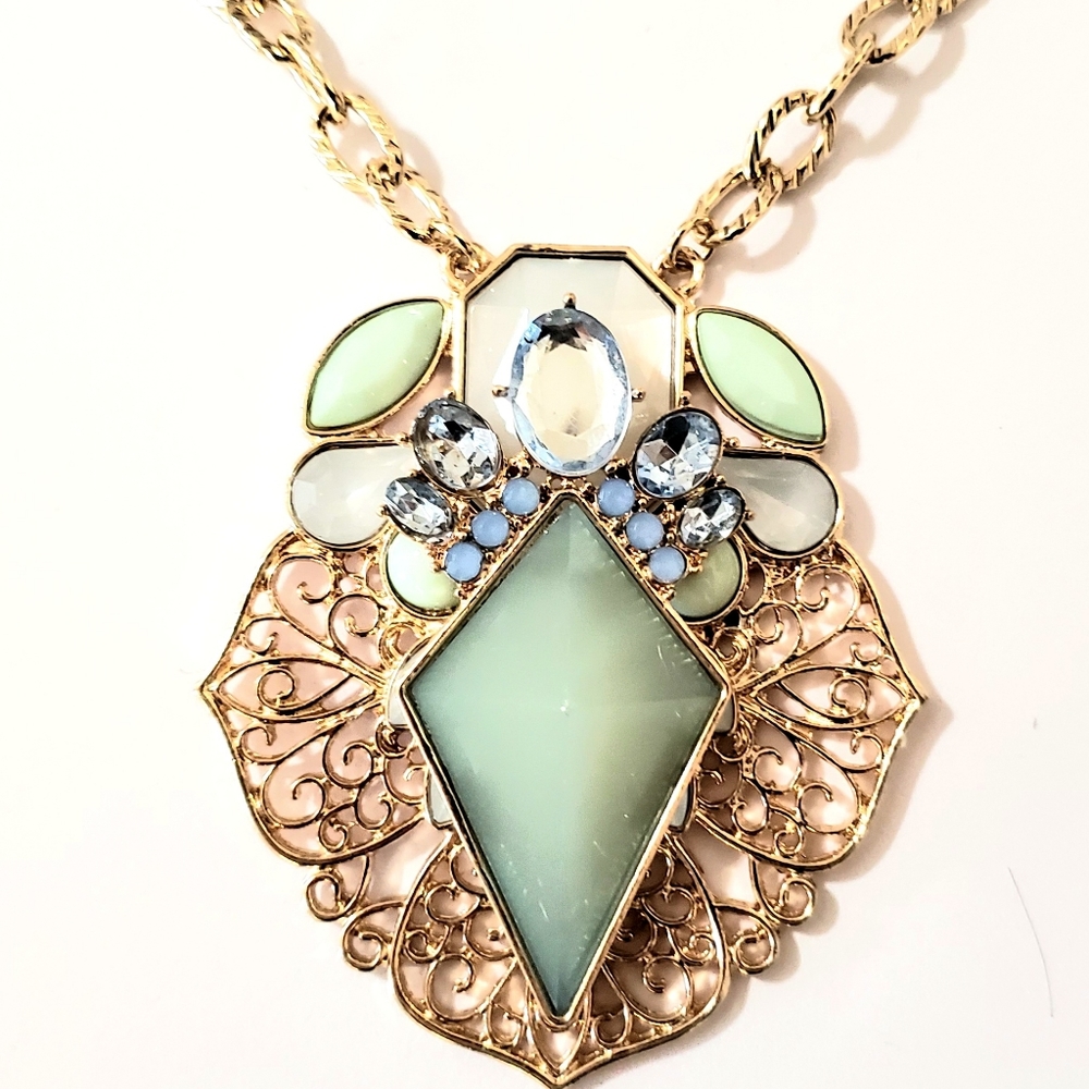 VINTAGE MINT CHUNKY JEWELED CHOKER NECKLACE